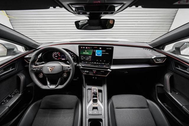 Cupra Leon Sportstourer ST 1,5 eTSI DSG Kombi - LAGER 