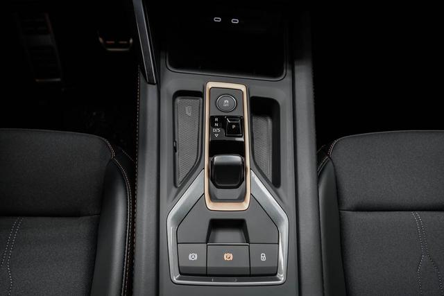 Cupra Leon Sportstourer ST 1,5 eTSI DSG Kombi - LAGER 