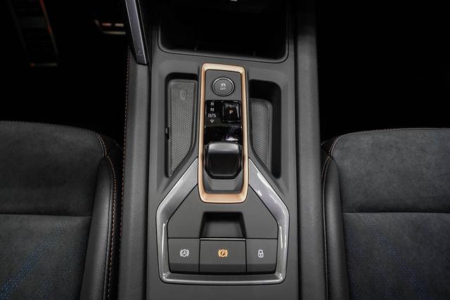 Cupra Leon Sportstourer ST 2,0 TSI DSG 4Drive VZ Kombi - LAGE -LAG. 
