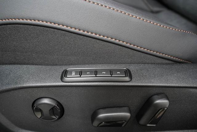Cupra Leon Sportstourer ST 2,0 TSI DSG 4Drive VZ Kombi - LAGE -LAG. 