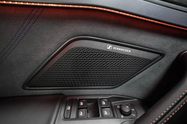 Cupra Leon Sportstourer ST 2,0 TSI DSG 4Drive VZ Kombi - LAGE -LAG. 