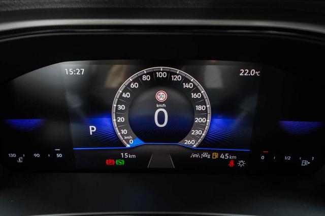 Volkswagen T-Roc 1,5 TSI DSG Life Plus - LAGER 