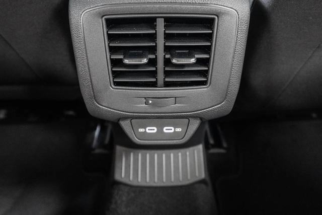 Volkswagen T-Roc 1,5 TSI DSG Life Plus - LAGER 