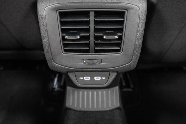 Volkswagen T-Roc 1,5 TSI DSG Life Plus - LAGER 