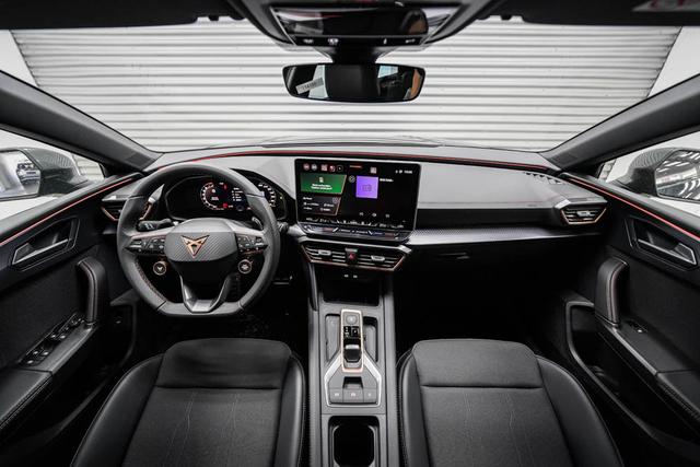 Cupra Leon Sportstourer ST 1,5 eTSI DSG - LAGER 