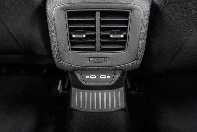 Volkswagen T-Roc 1,5 TSI DSG Life Plus - LAGER 