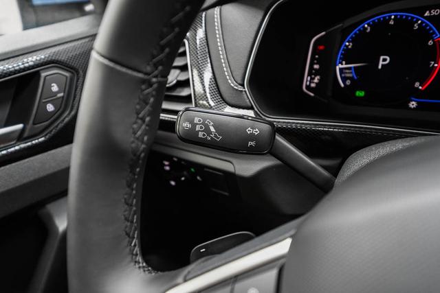 Volkswagen T-Cross 1,5 TSI DSG R-Line - LAGER 