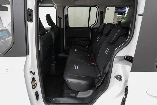 Ford Tourneo Courier 1,0 EcoBoost A7 Active - L -LAG. 