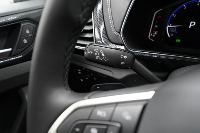 Volkswagen T-Cross 1,5 TSI DSG R-Line - LAGER 