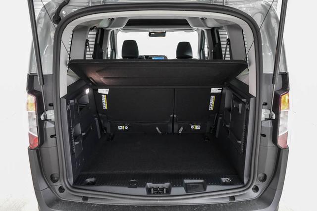 Ford Tourneo Courier 1,0 EcoBoost A7 Active - L -LAG. 