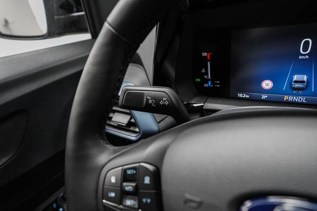 Ford Tourneo Courier 1,0 EcoBoost A7 Active - L -LAG. 