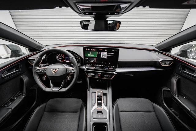 Leon Sportstourer ST 1,5 eTSI DSG Cupra - LAGER 
