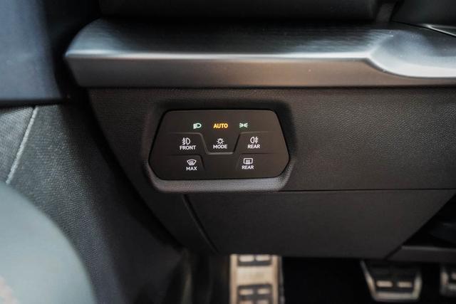 Leon Sportstourer ST 1,5 eTSI DSG Cupra - LAGER 