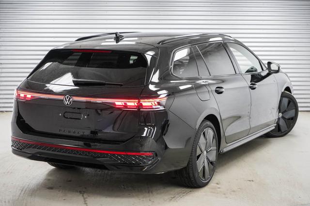 Volkswagen Passat Variant - 2,0 TSI DSG 4Motion R-Line -LAG.