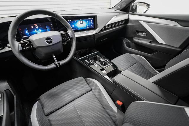 Opel Astra Sports Tourer 1,2 AT Edition - LAGER -LAG. 