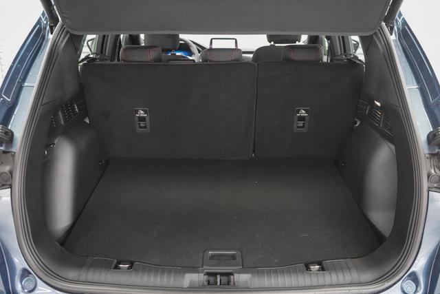 Ford Kuga 2,5 FHEV CVT 2WD AT ST-Line, Winterpa -LAG. 