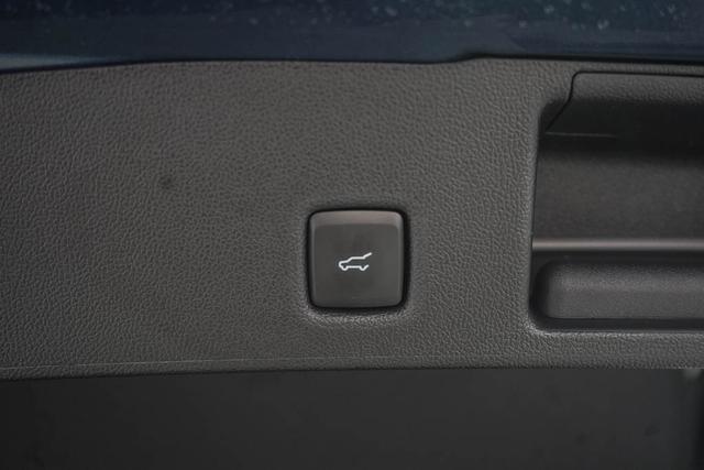 Ford Kuga 2,5 FHEV CVT 2WD AT ST-Line, Winterpa -LAG. 