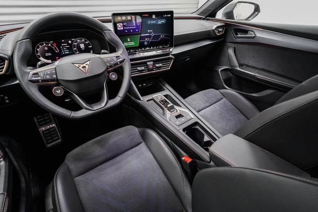 Cupra Leon Sportstourer ST 2,0 TSI DSG 4Drive VZ Kombi - LAGE -LAG. 