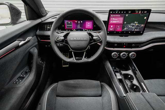 Skoda Superb Combi Kombi 1,5 TSI iV DSG Plug-in-Hybrid -LAG. 