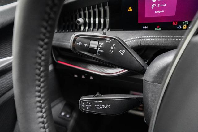 Skoda Superb Combi Kombi 1,5 TSI iV DSG Plug-in-Hybrid -LAG. 