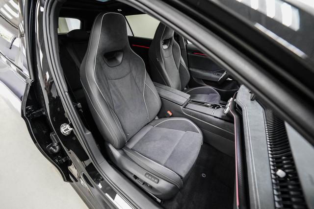Skoda Superb Combi Kombi 1,5 TSI iV DSG Plug-in-Hybrid -LAG. 