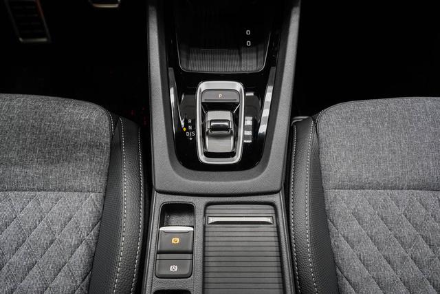 Skoda Octavia Combi Kombi 2,0 TSI DSG 4x4 Sportline - -LAG. 