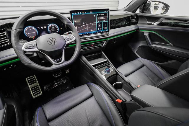 Volkswagen Tiguan 2,0 TDI DSG 4Motion R-Line - LAGER -LAG. 