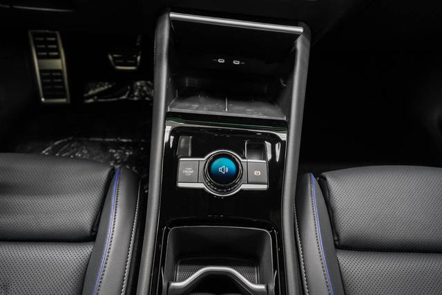 Volkswagen Tiguan 2,0 TDI DSG 4Motion R-Line - LAGER -LAG. 