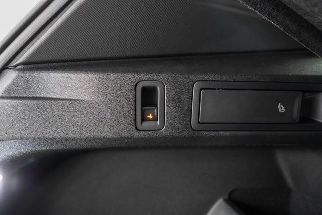 Volkswagen Tiguan 2,0 TDI DSG 4Motion R-Line - LAGER -LAG. 
