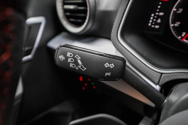 Seat Arona 1,5 TSI DSG FR - LAGER 