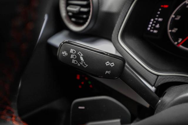 Seat Arona 1,5 TSI DSG FR - LAGER 