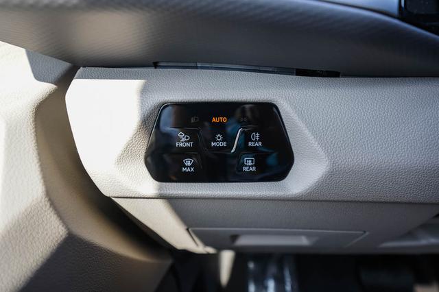 Volkswagen T7 Multivan LR 2,0 TSI DSG Edition - LAGER -LAG. 