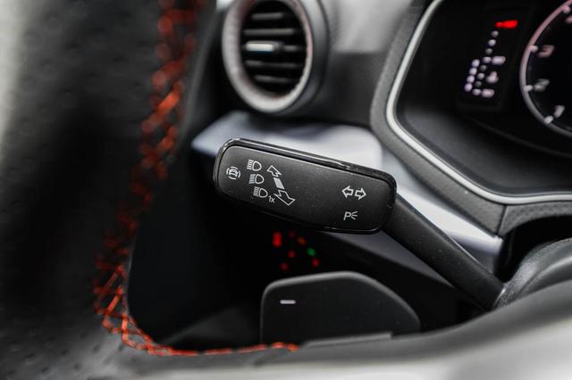 Seat Arona 1,5 TSI DSG FR - LAGER 