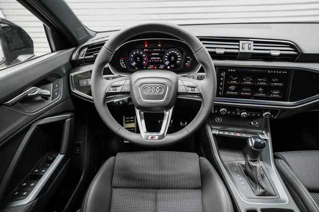 Audi Q3 Sportback 40 TFSI quattro S-tronic S-Li -LAG. 