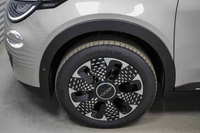 Fiat 600 1,2 eHybrid AT La Prima - LAGER 