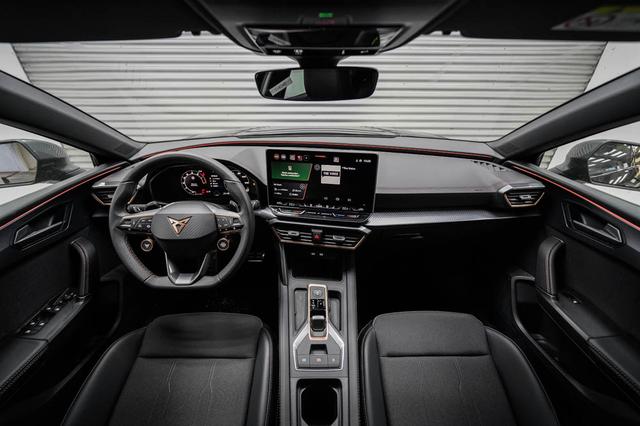 Cupra Leon 1,5 eTSI DSG - LAGER 