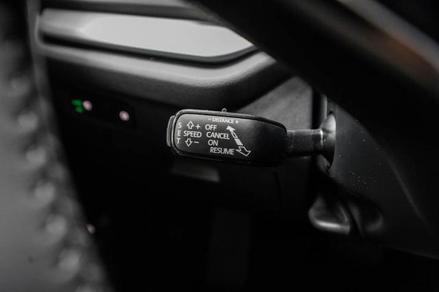 Skoda Octavia Combi Kombi 2,0 TDI DSG Selection - LAGE -LAG. 