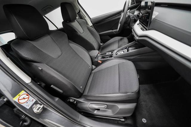 Skoda Octavia Combi Kombi 2,0 TDI DSG Selection - LAGE -LAG. 