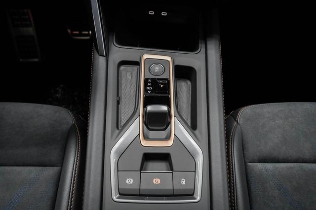 Leon Sportstourer ST 2,0 TSI DSG 4x4 VZ - LAGER 