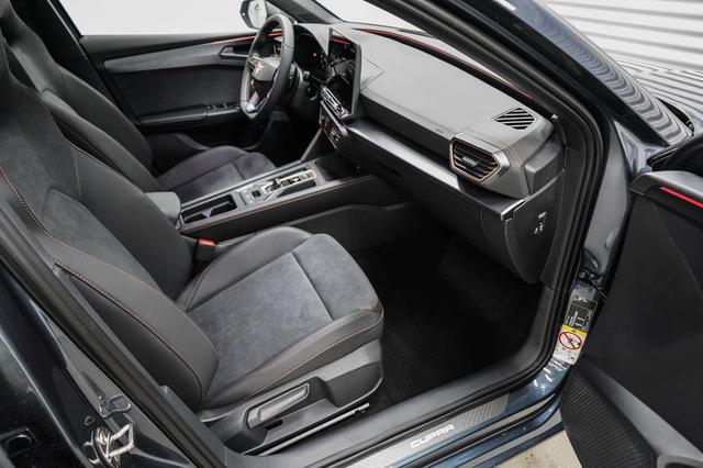 Leon Sportstourer ST 2,0 TSI DSG 4x4 VZ - LAGER 