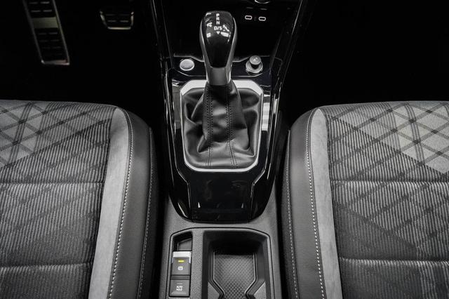 T-Roc 1,5 TSI DSG R-Line - LAGER 