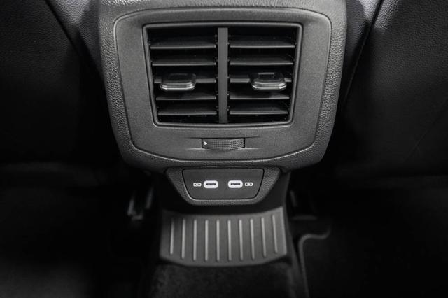 T-Roc 1,5 TSI DSG R-Line - LAGER 