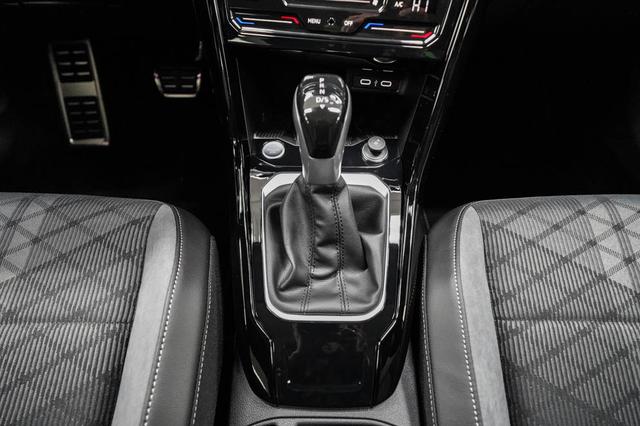 T-Roc 1,5 TSI DSG R-Line - LAGER 