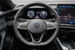 Volkswagen Passat Variant 2,0 TSI DSG 4x4 R-Line - LA -LAG. 