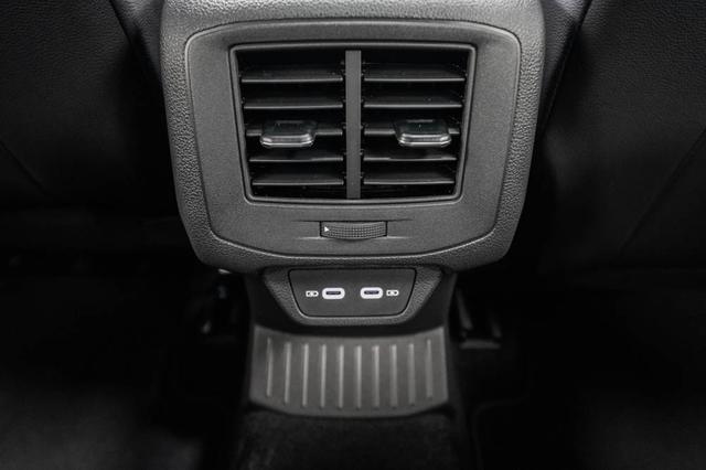 Volkswagen T-Roc 1,5 TSI DSG R-Line - LAGER 