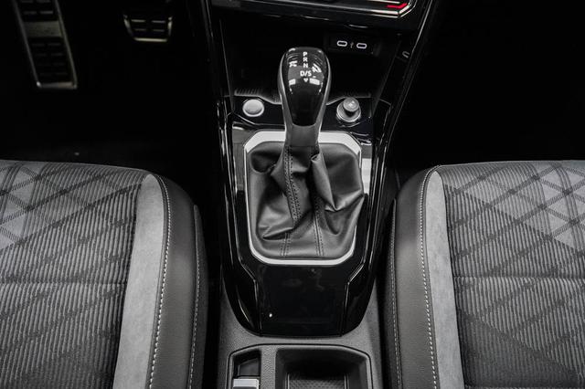 T-Roc 1,5 TSI DSG R-Line - LAGER 