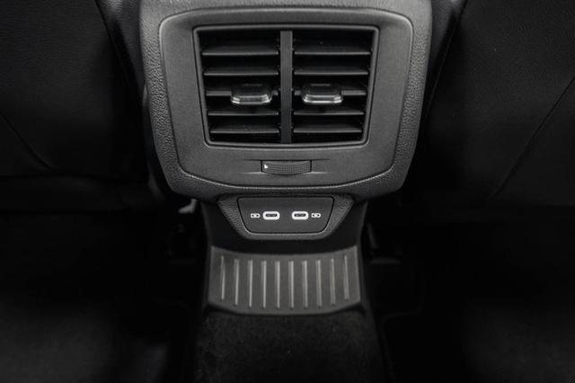 T-Roc 1,5 TSI DSG R-Line - LAGER 