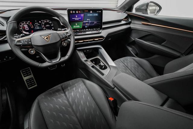 Cupra Terramar 2,0 TSI DSG 4x4 VZ - LAGER 