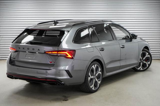 Skoda Octavia Combi - Kombi 2,0 TSI DSG RS - LAGER