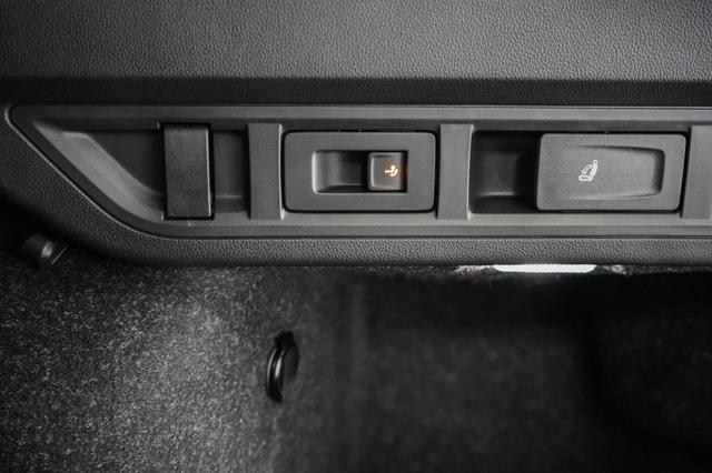 Skoda Octavia Combi Kombi 2,0 TSI DSG RS - LAGER 